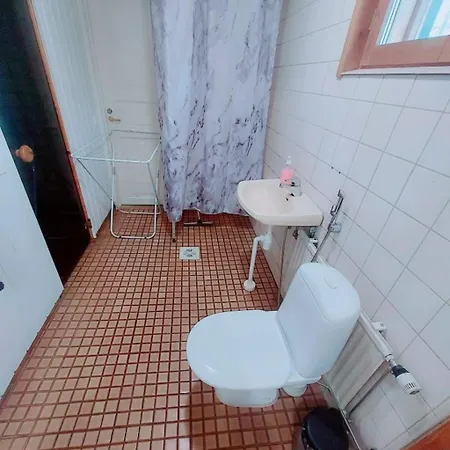 Private In The Shared Detached House In Homestay Vantaa