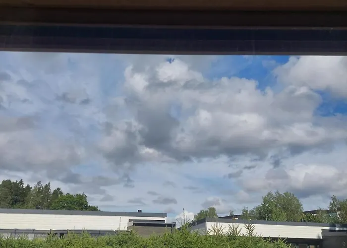 Δωμάτια σε οικογενειακή κατοικία Private In The Shared Detached House In