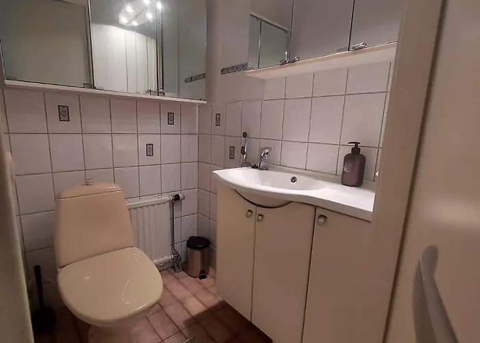 Δωμάτια σε οικογενειακή κατοικία Private In The Shared Detached House In